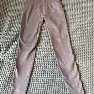 Women's Mauve High-Waisted Leggings